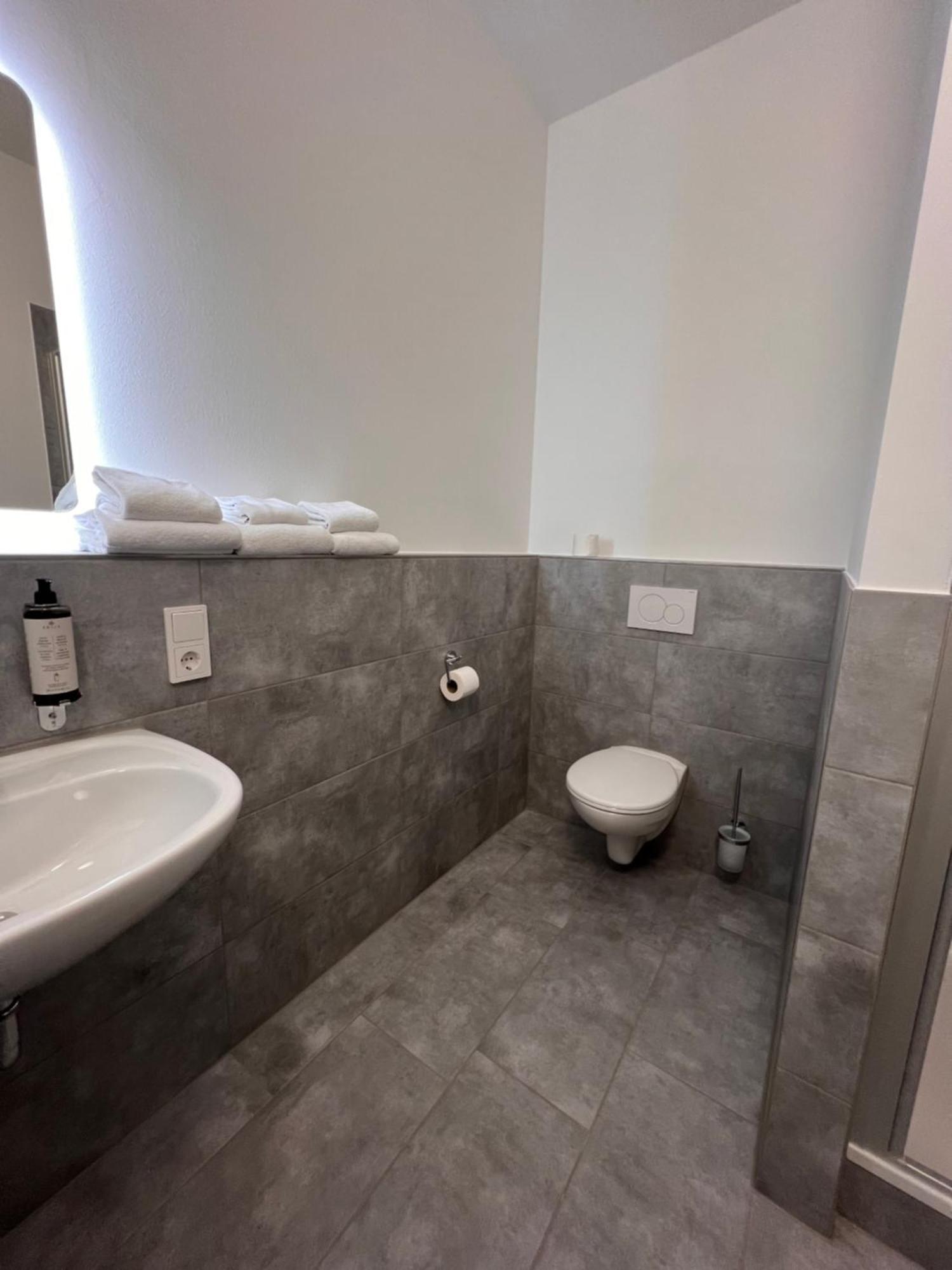24Seven Apartments - Self Check-In Altdorf  Zewnętrze zdjęcie